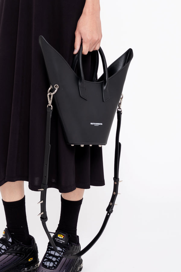 BLACK POINTY SHOULDER BAG